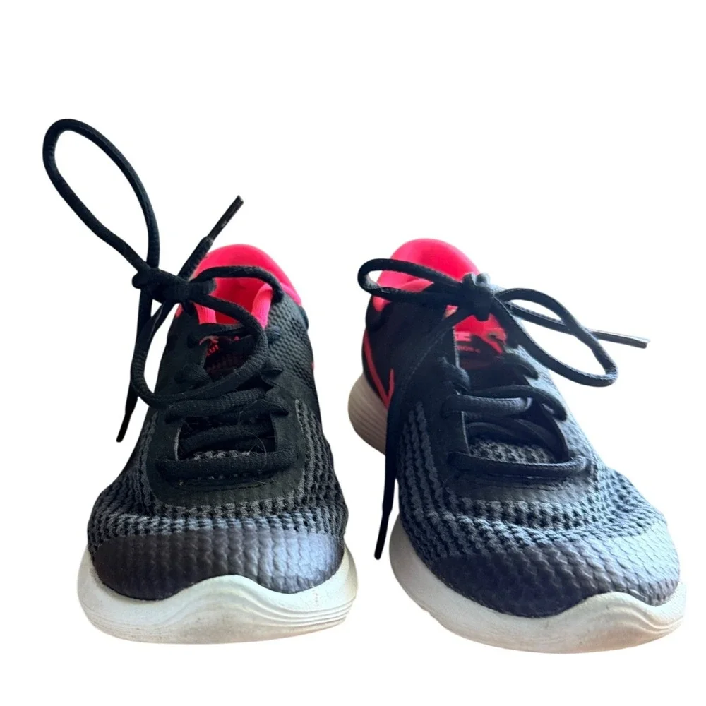 Nike Running Shoes Kids 3.5Y Revolution 4 Black Pink 943306-004 EUC